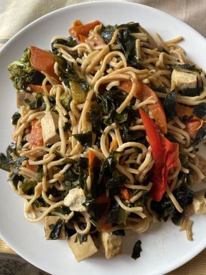 Udon tofu and veggies  at L'Hortet in Barcelona