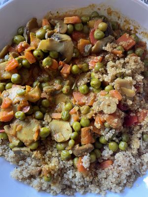 Quinoa, Peas and veggies   at L'Hortet in Barcelona