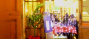 el restaurant l'hortet visto desde la calle at L'Hortet in Barcelona