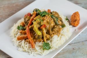 Curry Bowl Vegan Curry on bed of rice noodles at Sri Lankan Curry Bowl in Zagreb