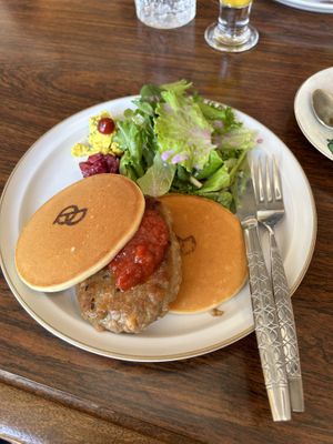 Pancakes with hamburger patty   at Vegan Cafe PQ's in Tokyo