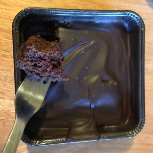 mmmmm… vegan gf cake at Natural Pantry in Anchorage