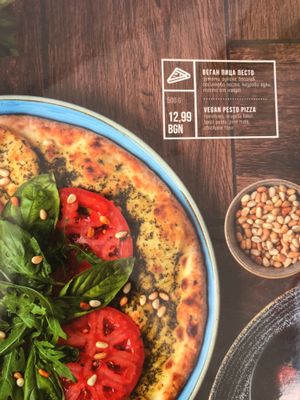 vegan pizza at Raffy Bar and Gelato in Plovdiv