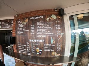Karte der verschiedenen Gerichten at Café Fru Dax in Romo