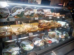 Some vegan salads and bowls at Dean & David - Hauptbahnhof in Munich