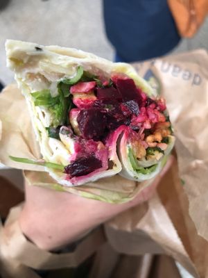 Vegan oriental wrap at Dean & David - Hauptbahnhof in Munich