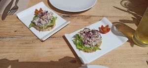 Vegan tuna toast at Cor de Carxofa in Benicarlo