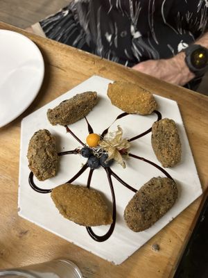 Croquetas  at Cor de Carxofa in Benicarlo