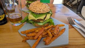 Legume burger at Cor de Carxofa in Benicarlo