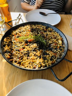 Paella at Cor de Carxofa in Benicarlo
