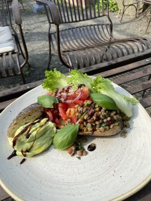 Vegan bruscetta 🥖  at Byvägen35 in Sankt Olof