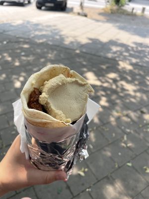   at Falafel Kimo in Hamburg