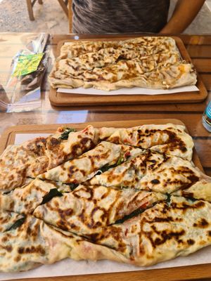 Gözleme mit Gemüsefüllung nach Wahl at Gözlemecim in Izmir