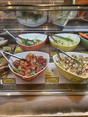 Vegan options in image: kale+pomegranate+orange salad, medeteranian tomato salad, Creamy Japanese seaweed tofu salad (the Cesar salad is not vegan) at Nood Food - Pacific Place in Hong Kong Island