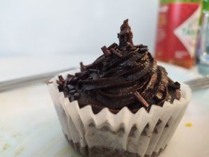 Raw chocolate cupcake at Barcode Mitra in Zagreb