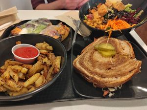 Lunch at Copper Branch in Kingston