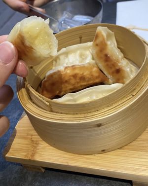 Gyozas à la pomme  at Sushi Kawaii in Montpellier