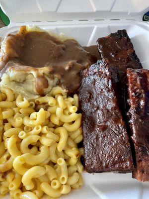 Rib plate  at The Wayside Cafe & Deli in Olympia