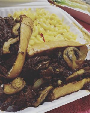 Prime rib and Mac and cheeze  at The Wayside Cafe & Deli in Olympia