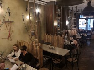 Innenansicht Seite at Burgerado in Herne