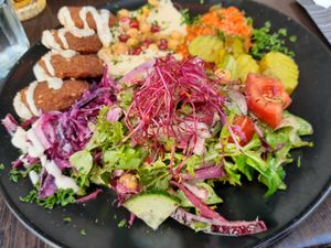 Falafel plate at Libanezza in Antwerpen