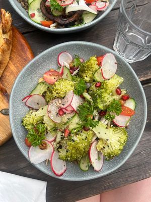 Le Bowl with broccolii  at Villa Gypsy in Trouville-sur-mer