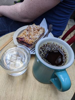 Vegan crumble and batch coffee at Kapow Coffee - Thorntons Arcade in Leeds