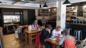 Bar and restaurant at Croxtons in Portsmouth