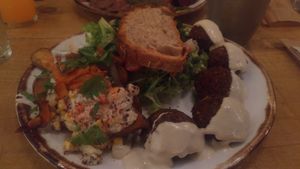 Hummus, falafel y algo más at Honest Greens - Hortaleza in Madrid