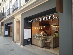 view from the street at Honest Greens - Hortaleza in Madrid