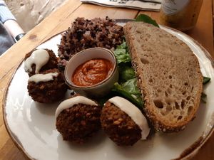 Vegan platter 4. Falafel galore at Honest Greens - Hortaleza in Madrid