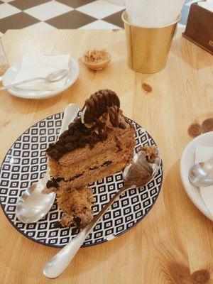 Vegan Oreo cake! Super delicious! at Socola in Murcia