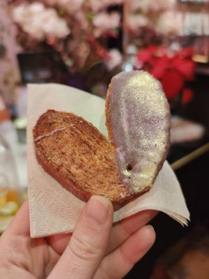 palmera de violeta at Bombon in Madrid