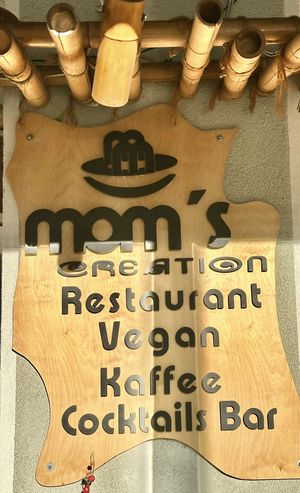 Mom's Creation logo .  at Mom's Creation - Friedrichshain in Berlin