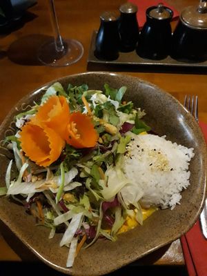 Lunch Menu 6,50 € vegan chicken with pumkin and curry at Mom's Creation - Friedrichshain in Berlin