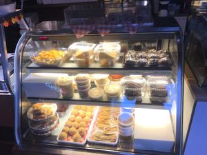 11/5/21 Vegan Treats in the sweets case! PT2 at Thank Goodness It's Vegan in Goshen