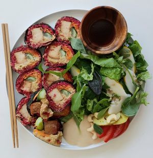 Beet quinoa hummus Kimbap at Vegan - Jahamoon in Seoul
