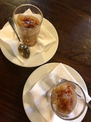 Vegan dessert at Garigolo in Santiago De Compostela