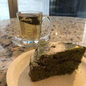 Green Ganache Cake + Jasmine Tea   at Veganique in Seoul