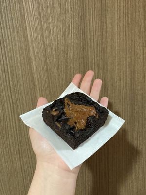 Peanut butter brownie   at Veganique in Seoul