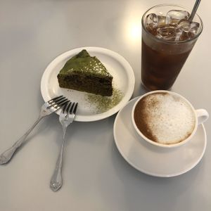 Greentea cake at Veganique in Seoul