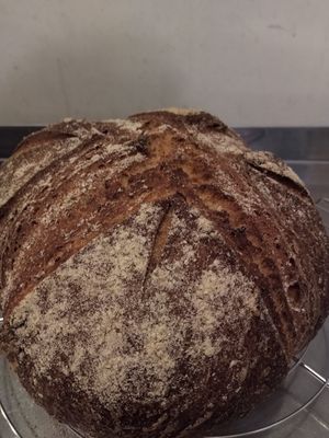 Pan de masa madre (hecho cada día) at Fonzo in Malaga