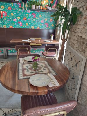 Tables at Fonzo in Malaga