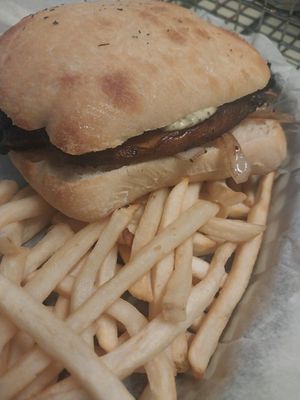 Portabella Sandwich (veganized) at Mokabe's Coffeehouse in St Louis
