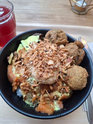 Curry falafel at Hilo Food in Cergy