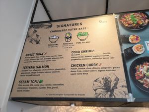 Poke bowls at Hilo Food in Cergy