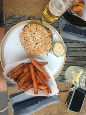vegan burger with sweet potato fries  at Goldkind in Mayrhofen