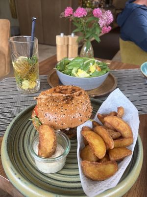 Vegan burger   at Goldkind in Mayrhofen