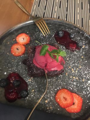 Chocolate brownie with sorbet at Goldkind in Mayrhofen