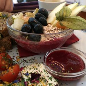 Smoothie bowl at Trachtenvogl in Munich